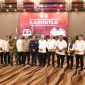 Bupati Andi Rudi Latif hadiri Rakoor Pengendalian Karhutla di Banjarbaru, Kamis 7 Agustus 2025, bersama Gubernur Kalsel dan pejabat terkait.