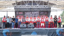 Bupati Andi Rudi Latif meresmikan Adventure Offroad Non Winch Individual 2025 di Gunung Mayang, Tanah Bumbu, Sabtu 16 Agustus.