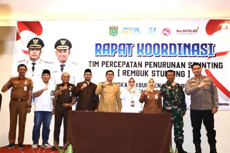 Bupati Andi Rudi Latif pimpin Rakoor dan Rembuk Stunting Kabupaten Tanah Bumbu Batulicin, Senin 4 Agustus 2025 percepatan penurunan stunting