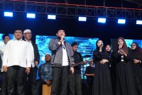 Festival musik religi dan pelayanan publik Aksi Tanah Bumbu Bershalawat digelar Pemkab dan DKD di Jalan Kodeco KM 2, Sabtu malam 9 08 2025