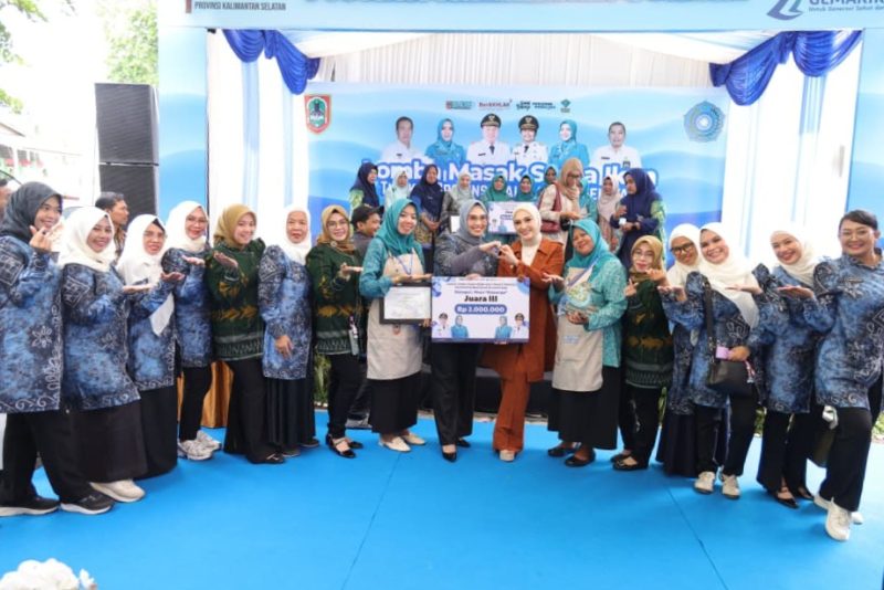 Kabupaten Tanah Bumbu raih Juara 3 kategori Menu Keluarga pada Lomba Masak Serba Ikan, di Banjarbaru, Senin 4 Agustus 2025