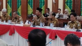 Pemkab Tanah Bumbu hadiri Rakor Kesiapsiagaan Karhutla 2025 yang dipimpin Gubernur Kalsel H. Muhidin di Banjarbaru pada Senin, 4 Agustus 2025