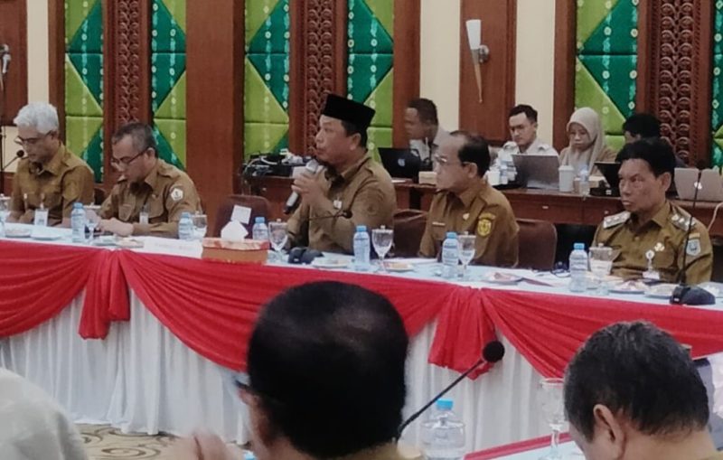 Pemkab Tanah Bumbu hadiri Rakor Kesiapsiagaan Karhutla 2025 yang dipimpin Gubernur Kalsel H. Muhidin di Banjarbaru pada Senin, 4 Agustus 2025