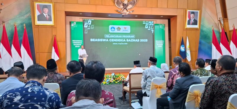Suasana peluncuran Program Beasiswa Cendekia BAZNAS (BCB) 2025 di Graha Utama Kemendikdasmen, Tanah Abang, Jakarta Pusat, Senin (4/8/2025). Acara ini dihadiri pimpinan BAZNAS, pejabat Kemendikbudristek, serta perwakilan perguruan tinggi mitra dari seluruh Indonesia. (Foto: Humas UNUKASE)