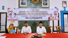 Sesi foto bersama setelah sosialisasi Koperasi Merah Putih Randugading; Cerah Handayani (Ketua KMP Randugading, Tajinan) – Agung Santoso (Manajemen PT KDN Group Indonesia) – Eko Budi Sasmito (Kepala Desa Randugading).