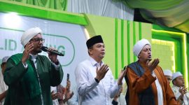 Bupati Andi Rudi Latif apresiasi peran Pondok pesantren Darul Muhibbin di Mekarsari, Tanah Bumbu saat Maulid Nabi, Sabtu 13 September 2025