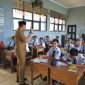 Bupati Tanah Laut blusukan ke SMP, tinjau fasilitas, dengarkan aspirasi guru-siswa, dan soroti tantangan pendidikan