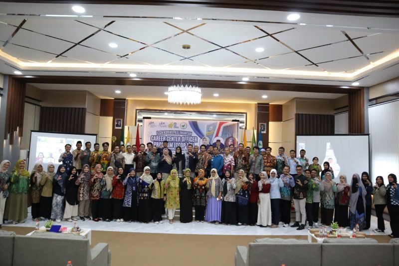 ICCN bersama LLDIKTI XI menyelenggarakan Career Center Officer Program 1.0 di Universitas Borneo Lestari Banjarbaru pada Kamis 4 September
