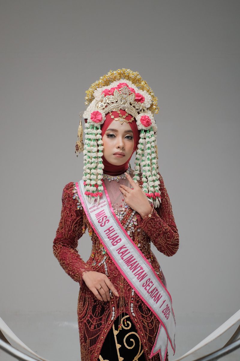 Mahasiswi UNUKASE Nai Nabila raih Miss Hijab Indonesia Kalimantan Selatan I 2025 di Tanah Bumbu, Rabu 3 September 2025