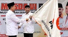 Musda VI PKS Tanah Bumbu di Hotel Medina, Minggu 7 September 2025, dihadiri Wabup H. Bahsanuddin dan tokoh politik