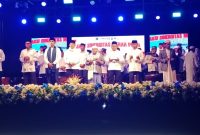 Pemerintah Kabupaten Tanah Bumbu menggelar Aksi Sinergitas Merah Putih dan peringatan Maulid Nabi di Lapangan Kersik Putih Jumat 12-09-2025