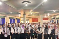 STIKes Intan Martapura melaksanakan PKKMB 2025, Senin 1 September di Aula Kampus I, diikuti ratusan mahasiswa baru penuh antusiasme