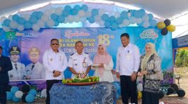 Warga Desa Baroqah Tanah Bumbu merayakan HUT ke-18 dengan syukuran, Rabu 3 September 2025, penuh kebersamaan