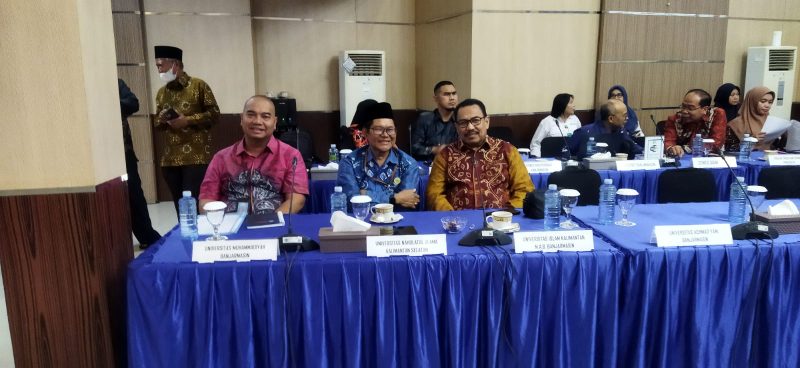 Rektor UNUKASE Abrani Sulaiman hadiri Kunker Komisi X DPR RI di LLDikti XI Kalimantan, Banjarmasin, 11 September 2025