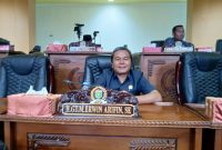 Anggota DPRD Tanah Bumbu dari Fraksi NasDem Sejahtera, H. GT. M. Erwin Arifin, saat menghadiri Rapat Paripurna di Gedung DPRD Tanah Bumbu. Senin(15/9/2025)