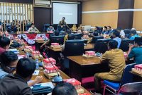 Suasana Rapat Dengar Pendapat (RDP) DPRD Tanah Bumbu bersama warga, pemerintah desa, dan pihak perusahaan tambang terkait persoalan pencemaran lahan di Desa Sebamban Baru, Kecamatan Sungai Loban.
