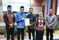 Bupati Andi Rudi Latif tutup Bimtek Keuangan Desa 2025, dorong transparansi, akuntabilitas, dan profesionalitas aparatur desa Tanah Bumbu
