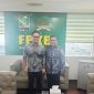 Wakil DPRD Tanah Bumbu, H. Hasanuddin (kanan), bersama Pimpinan Komisi III Fraksi PKB DPR RI, Mohammad Rano Alfath (kiri), usai melakukan pertemuan dan koordinasi di Gedung DPR RI, Jakarta, Kamis (02/10/2025).
