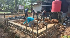 Program TMMD ke-126 Kodim 1022/Tanah Bumbu bangun fasilitas MCK umum untuk tingkatkan kebersihan dan kesehatan warga pedesaan