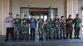 Bupati Tanah Bumbu sambut Pangdam XXII/Tambun Bungai untuk penutupan TMMD dan peresmian Sasana Banua di Batulicin.
