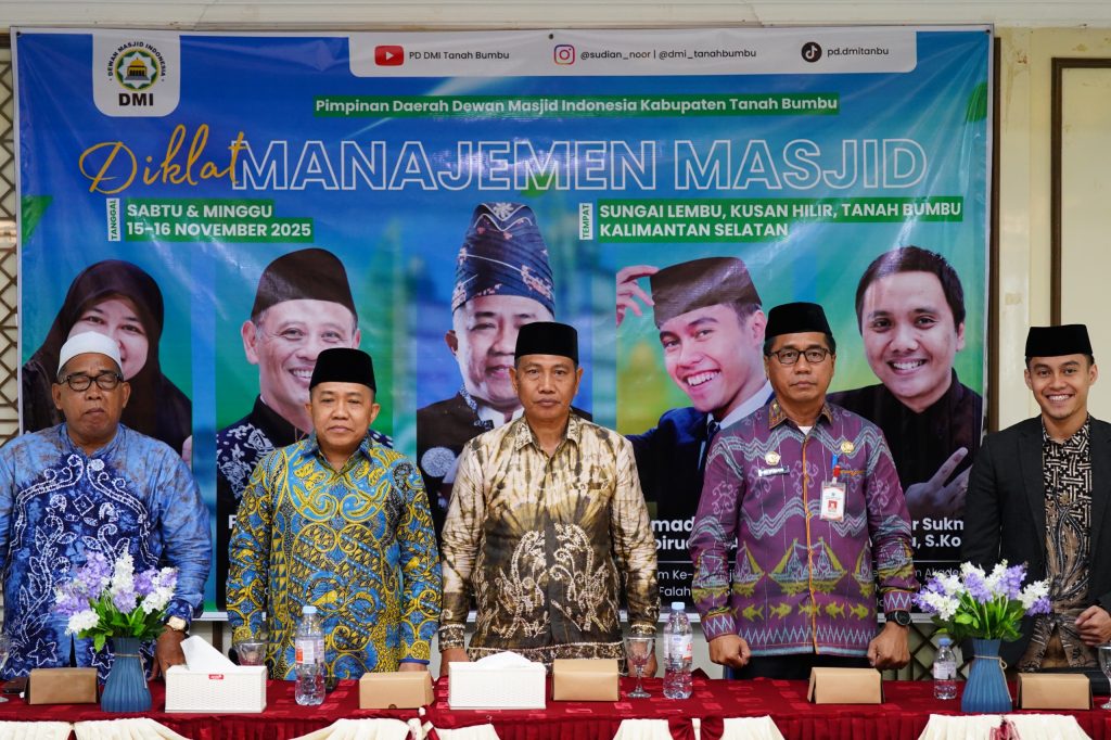 DMI Tanah Bumbu menggelar Diklat Manajemen Masjid 2025 untuk memperkuat tata kelola, pemberdayaan umat, dan masjid ramah anak.