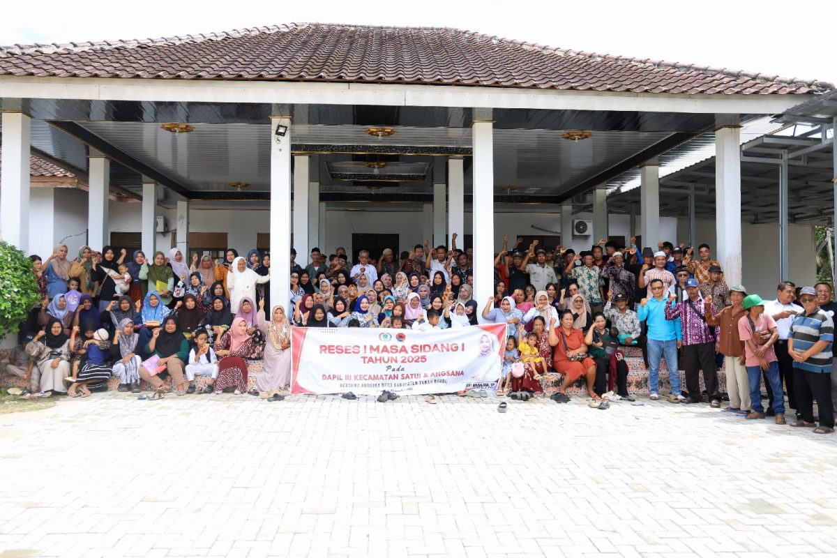 Warga Wonorejo antusias menghadiri Reses Masa Sidang I 2025 bersama Anggota DPRD Tanah Bumbu, Asri Noviandani