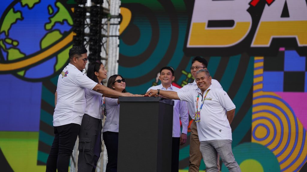 BATFEST 2025 resmi dibuka, Bupati Andi Rudi Latif sebut momentum emas penggerak UMKM dan ekonomi daerah Tanah Bumbu