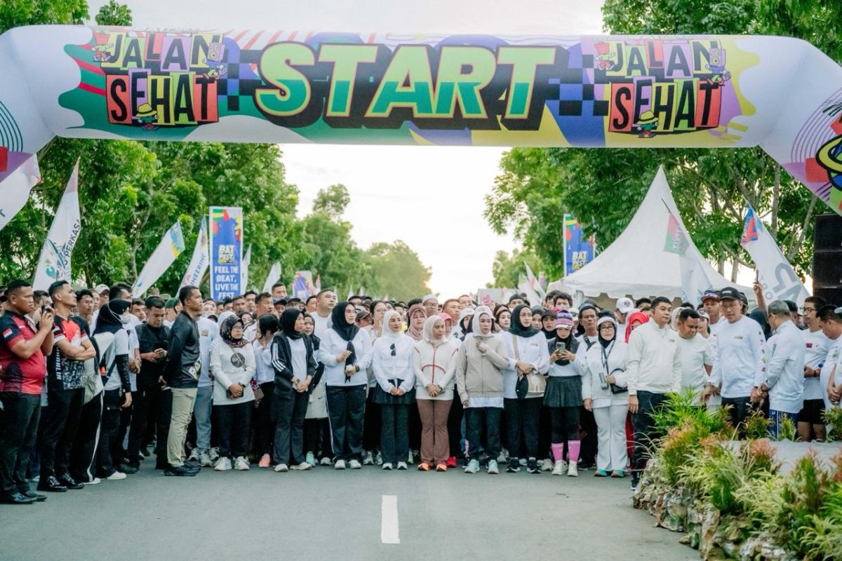 Jalan Santai Batfest 2025 di Batulicin diikuti 30 ribu peserta, hadiah umroh bertambah menjadi 200 paket spektakuler meriah