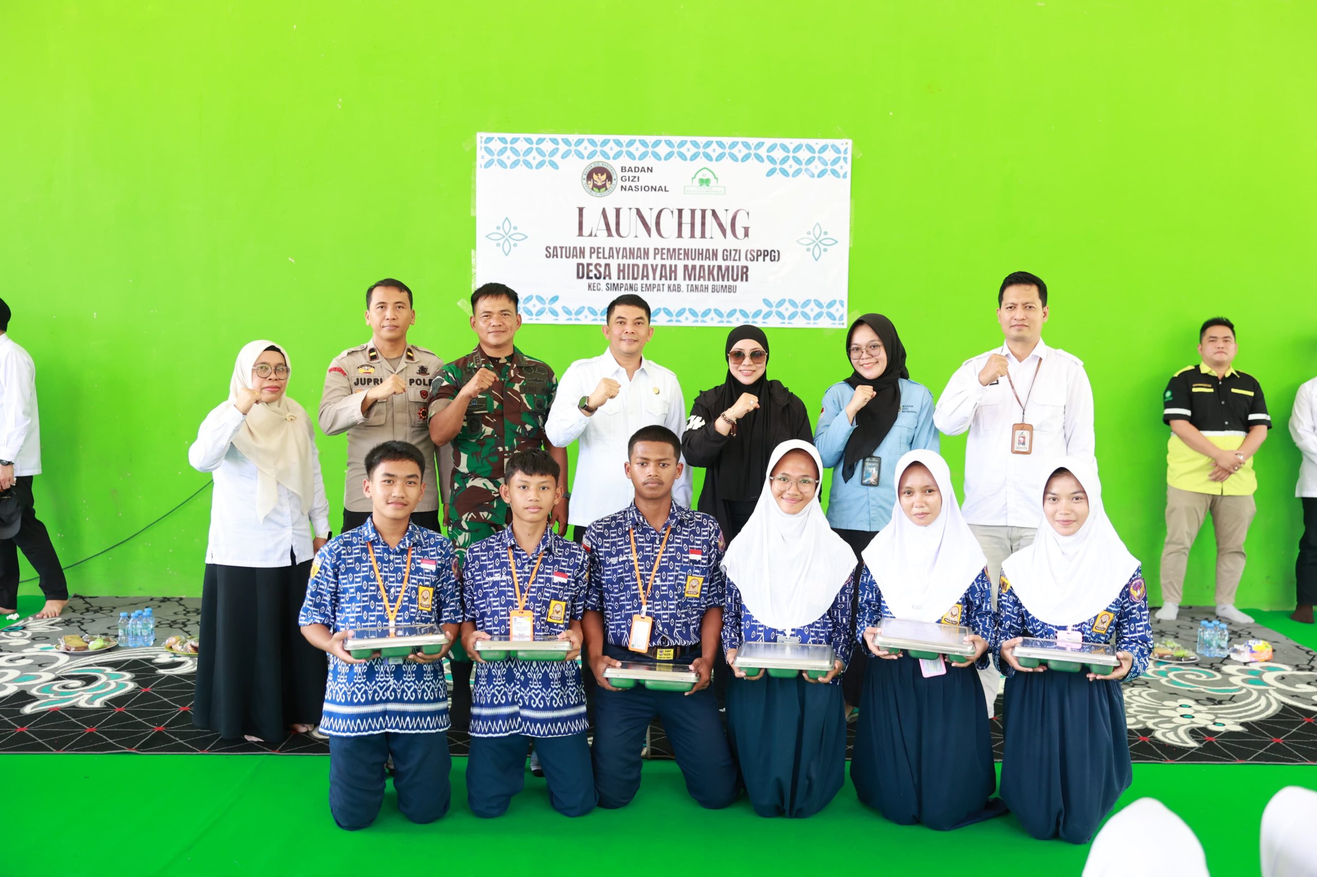 Bupati Andi Rudi Latif resmikan SPPG di SMPN 1 Simpang Empat dukung Program Makan Bergizi Gratis nasional anak