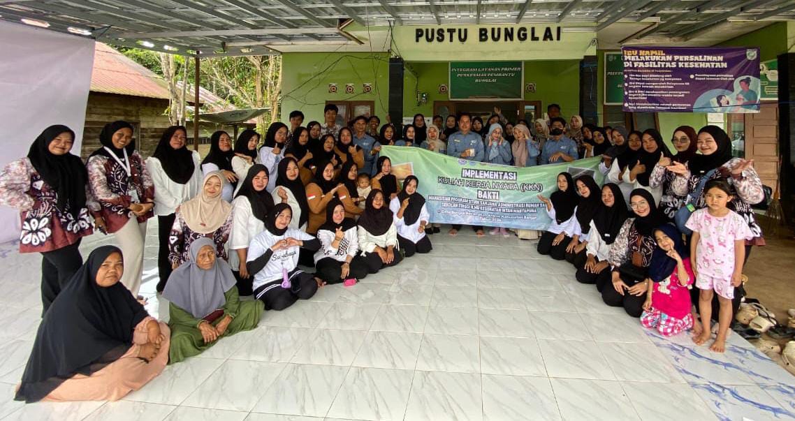 Mahasiswa KKN STIKes Intan bersama Puskesmas Aranio gelar tiga penyuluhan kesehatan tingkatkan kesadaran hidup sehat warga Desa Bunglai