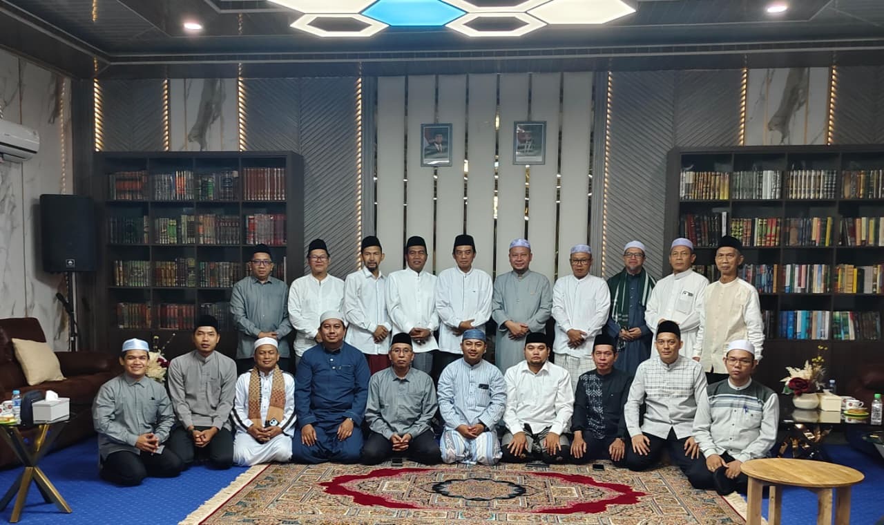 Rektor UNUKASE menghadiri Musda XI MUI Kalsel yang menetapkan TGH. Ahmad Syairazi sebagai Ketua Umum periode 2026–2031.