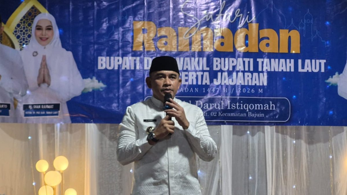 Bupati Tanah Laut, H.Rahmat Trianto saat Sambutan dalam acara Safari Ramadhan. (Ist)