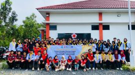 Palang Merah Indonesia (PMI) Kabupaten Banjar bersama Forum PMR Kabupaten Banjar menggelar kegiatan berbagi 1.000 paket takjil