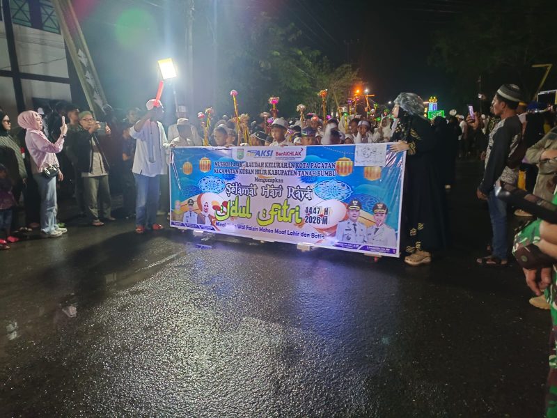 Bupati Andi Rudi Latif telah resmi melepas peserta Festival Tanglong Tahun 2026, dalam rangka Hari Raya Idul Fitri 1 Syawal 1447 Hijriah