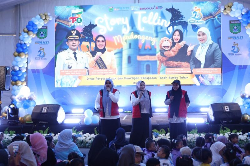 Suasana kegiatan story telling dalam rangka Aksi Inovasi Tanbu 2026 di Ruang Terbuka Publik Simpang Empat, Jumat (03/04/2026).