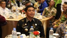 Bupati Tanah Bumbu Andi Rudi Latif menghadiri Seminar Nasional sinergi BPK dan pemangku kepentingan di Banjarmasin, Senin (20/04/2026).
