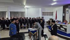 Prosesi pelantikan pejabat dan PNS Tanah Laut berlangsung khidmat di Pelaihari, dipimpin langsung Bupati Rahmat Trianto.