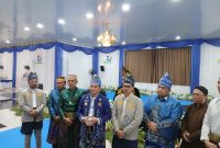 Bupati Tanah Bumbu Andi Rudi Latif bersama Ketua DPRD, Wakil Ketua DPRD, Kejari, Dandim, dan unsur Forkopimda saat memberikan keterangan kepada awak media usai rangkaian peringatan Hari Jadi ke-23 Kabupaten Tanah Bumbu, Rabu (08/04/2026).