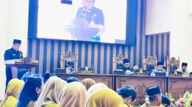 Rapat paripurna DPRD Tanah Bumbu saat penyampaian Rancangan Peraturan Daerah (Raperda) oleh Wisnu Wardhana mewakili Bupati Tanah Bumbu Andi Rudi Latif di ruang sidang utama DPRD, Senin (18/05/2026).