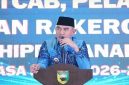 Bupati Tanah Laut H. Rahmat Trianto menyampaikan komitmen Pemkab Tanah Laut dalam mengawal distribusi solar subsidi agar tepat sasaran bagi nelayan kecil di Kuala Tambangan, Kecamatan Takisung.