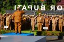 Kepala Dinas PUPRP Tanah Laut, Syakhril Hadrianadi memberikan sambutan pada apel gabungan, Senin (11/05/2026).