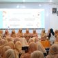 Suasana pelatihan kerajinan tangan membuat bunga dari kain stocking yang digelar Dharma Wanita Persatuan (DWP) Kabupaten Tanah Bumbu di Simpang Empat, Selasa (19/05/2026).