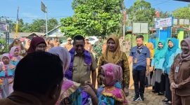 Suasana kebersamaan jajaran Pemkab Tanah Laut, Tim Penilai TPK2D Provinsi Kalsel, para kader PKK, Posyandu, serta warga Desa Damar Lima, Kecamatan Batu Ampar, Selasa (19/05/2026).