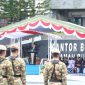 Bupati Tanah Bumbu, Andi Rudi Latif, memimpin Upacara Hari Kebangkitan Nasional 2026 dan Peringatan Proklamasi Gubernur Tentara ALRI Divisi IV Pertahanan Kalimantan ke-77 di Halaman Kantor Bupati Tanah Bumbu, Batulicin, Rabu (20/05/2026).