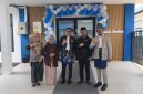 Bupati Tanah Bumbu Andi Rudi Latif (tengah) berfoto bersama Wakil Ketua DPRD H. Syabani Rasul (paling kanan), serta anggota DPRD Makhruri dan Hj. Ernawati usai peresmian Gedung Dialisis RSUD dr. Andi Abdurrahman Noor, Senin (01/06/2026).