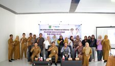 Pelaku usaha mikro mengikuti Pelatihan Kewirausahaan yang digelar Diskumdagri Kabupaten Tanah Bumbu di Desa Kersik Putih, Kecamatan Batulicin, Selasa (02/06/2026).