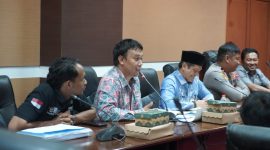 RDP Komisi II DPRD Tanah Bumbu membahas polemik pembelian solar subsidi bagi nelayan Batulicin, Tanah Bumbu, Kamis (04/06/2026).