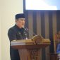 Rapat Paripurna DPRD Tanah Bumbu membahas jawaban Bupati terhadap pandangan umum fraksi-fraksi terkait Raperda Penyelenggaraan Perizinan Berusaha Berbasis Risiko, Kamis (04/06/2026). Pemkab Tanah Bumbu menegaskan komitmen memperkuat layanan perizinan digital berbasis OSS-RBA