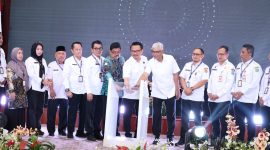 Asisten Perekonomian dan Pembangunan Setda Tanah Bumbu Eryanto Rais bersama Kepala Diskominfosp Tanah Bumbu Al Husain Mardani menghadiri Public Communication Summit 2026 di Banjarmasin, Rabu (03/06/2026).