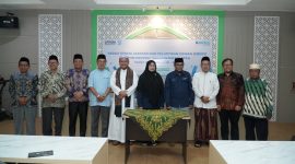 Rektor UNUKASE Dr. Ir. H. Abrani Sulaiman, M.Sc., menghadiri kegiatan Serah Terima Jabatan dan Pelantikan Dewan Direksi LPPOM Provinsi Kalsel